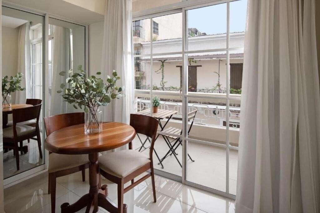 Фото Hodelpa Colonial 4*