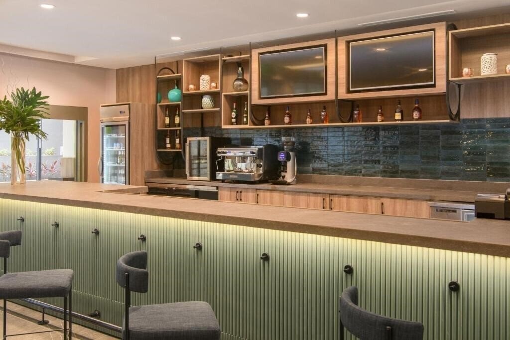 Картинка Courtyard by Marriott Santo Domingo (ex. Marriott Courtyard, Courtyard) 3*