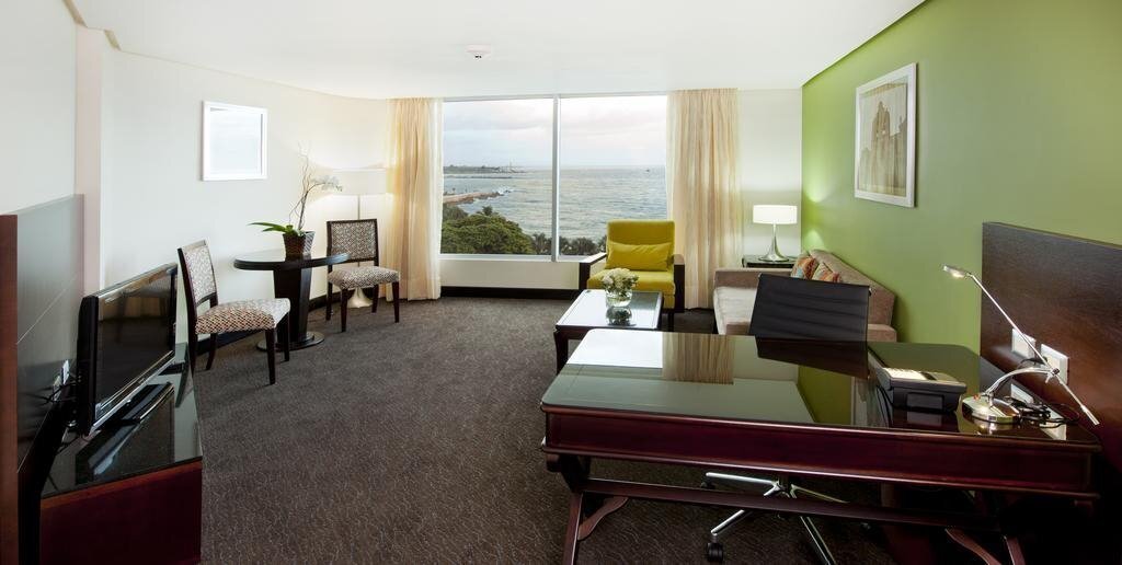 Фото Crowne Plaza Santo Domingo an IHG Hotel (ex. Crowne Plaza, Crowne Plaza Santo Domingo) 4*