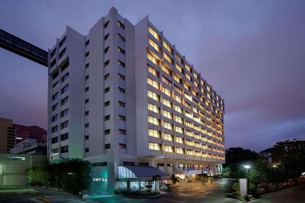 Отель Radisson Hotel Santo Domingo 4*