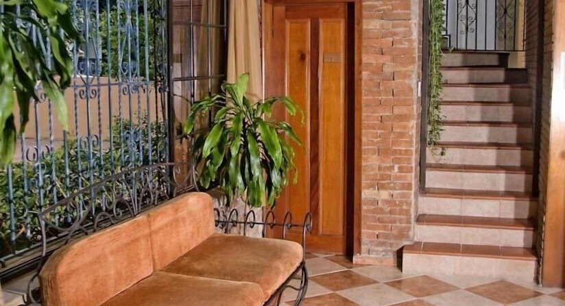 Фото Carey House Hotel 3*