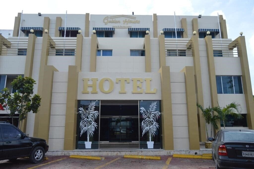Фото Golden House Hotel & Restaurant 4*
