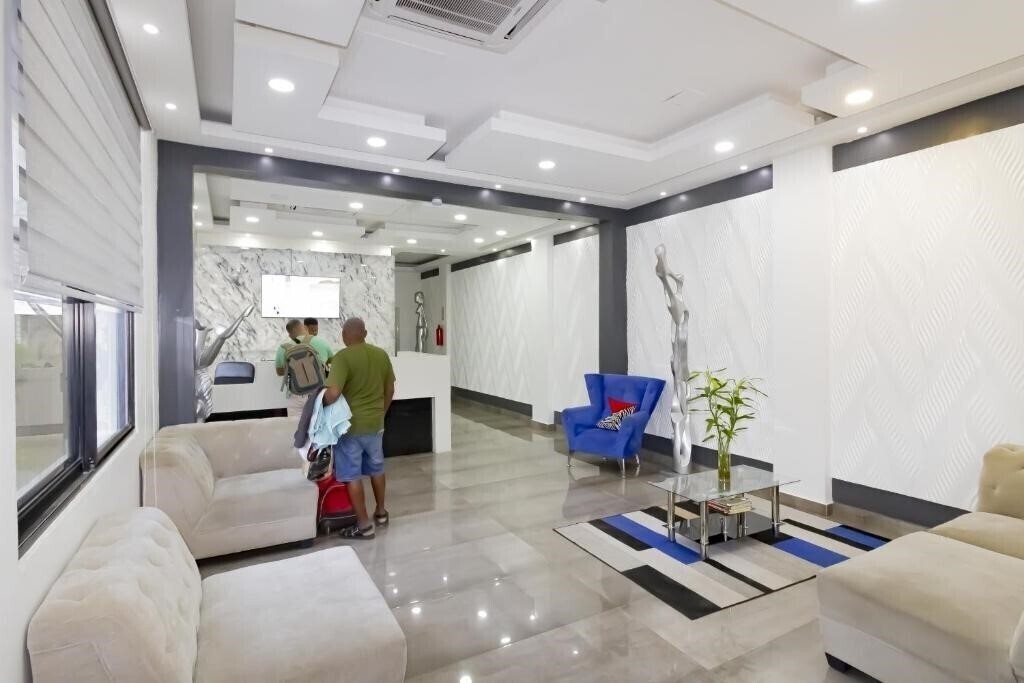 Отель Hotel Senorial 3*