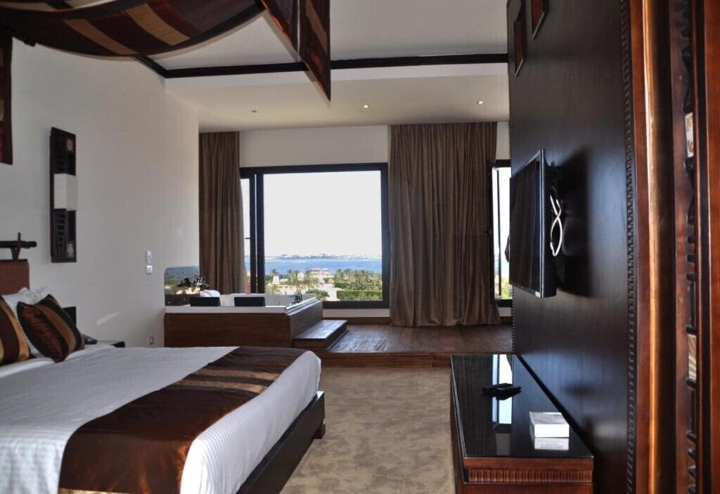 Отель Africana Hotel & Spa 3*