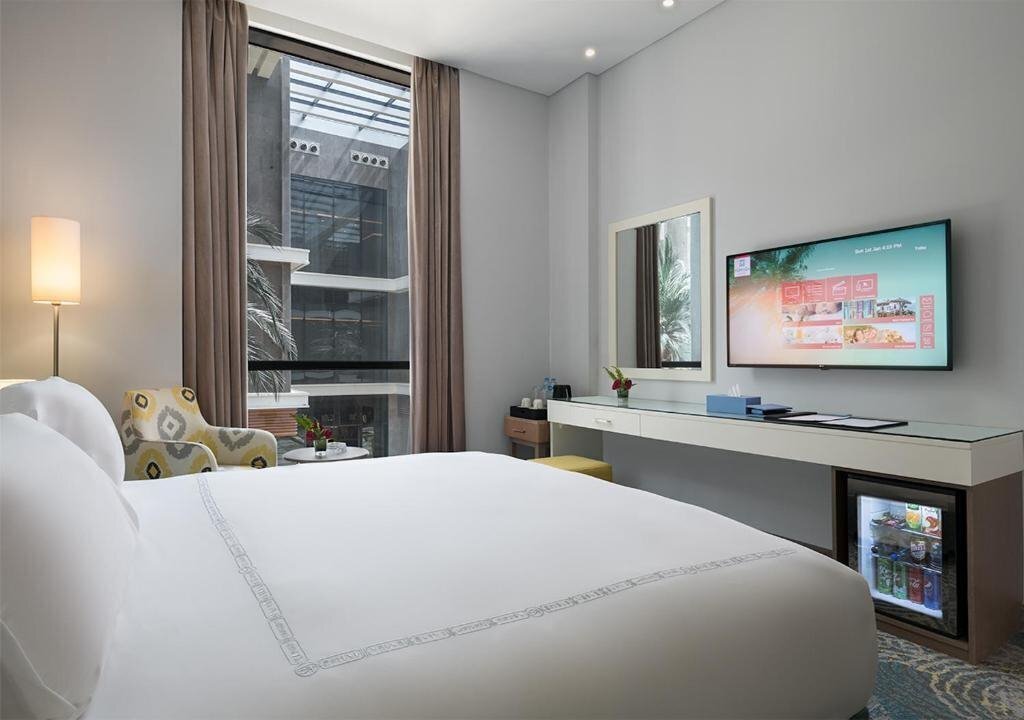 Картинка Crystal Inn By Almasa 5*