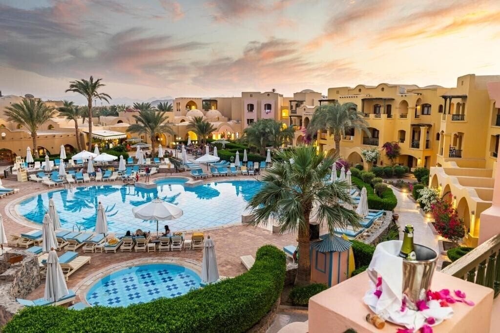 Отель The Three Corners Rihana Resort El Gouna 4*