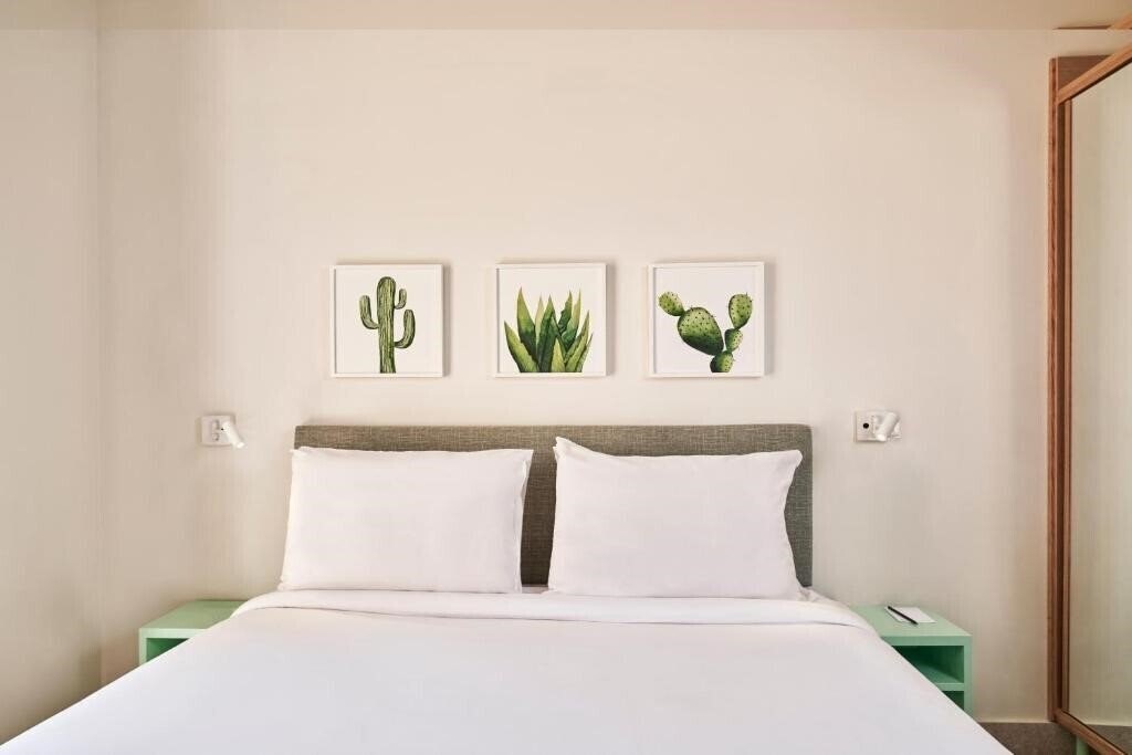 Фотография Captains Inn 3*