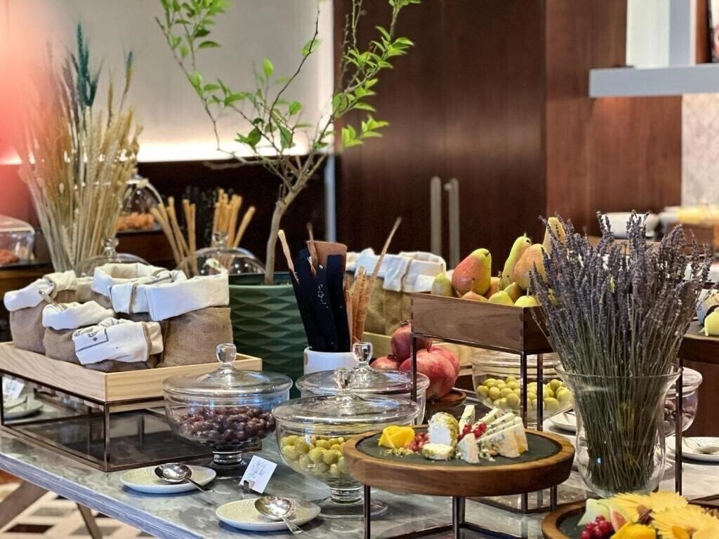 Картинка Waldorf Astoria Cairo Heliopolis (ex. Fairmont Heliopolis & Towers Cairo, Heliopolis Towers Hotel) 5*