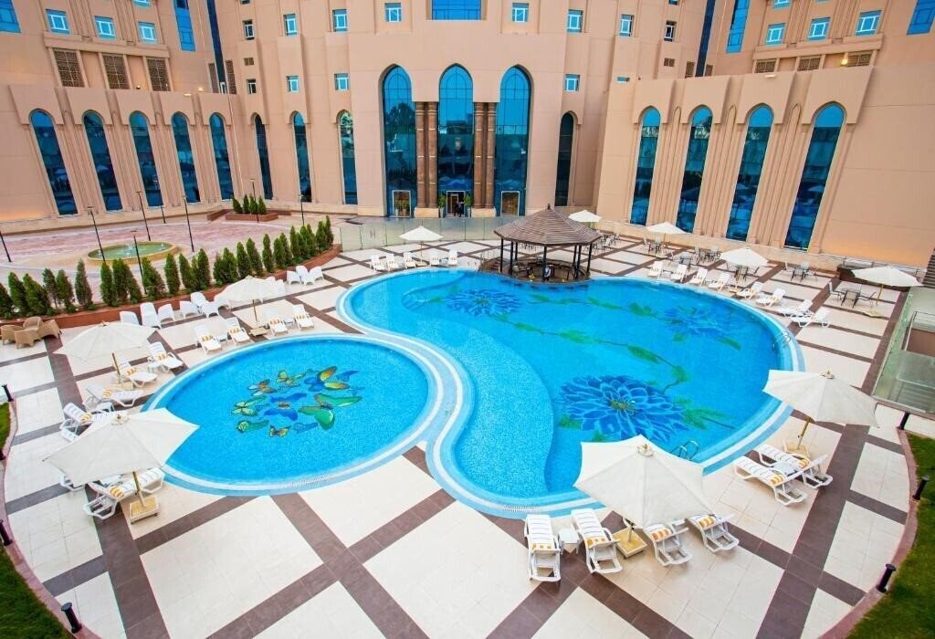 Фото Tolip Hotel Golden Plaza Cairo 5*