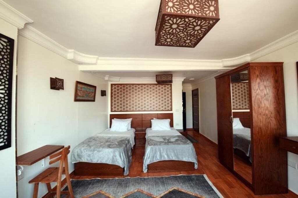 Изображение 9 Pyramids Inn 3*