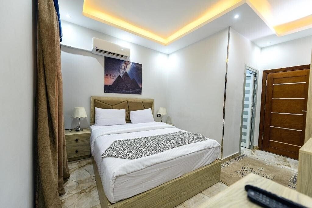 Отель Capital Of Pyramids Hotel 3*