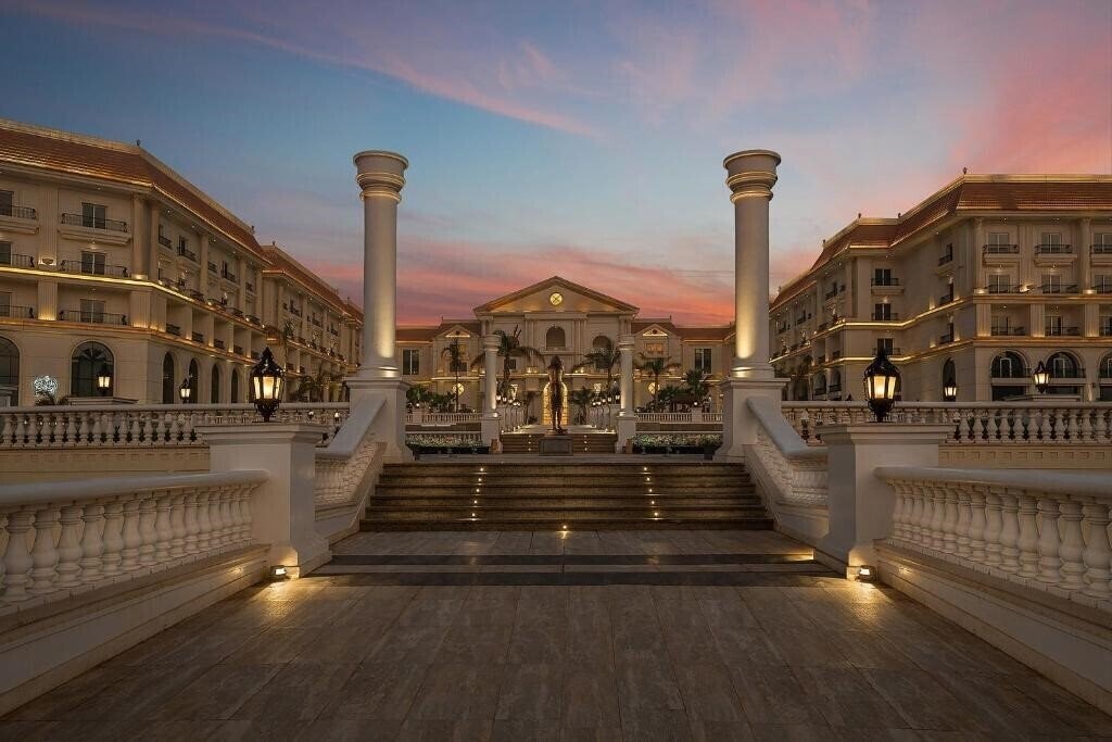 Отель The St Regis New Capital Cairo 5*