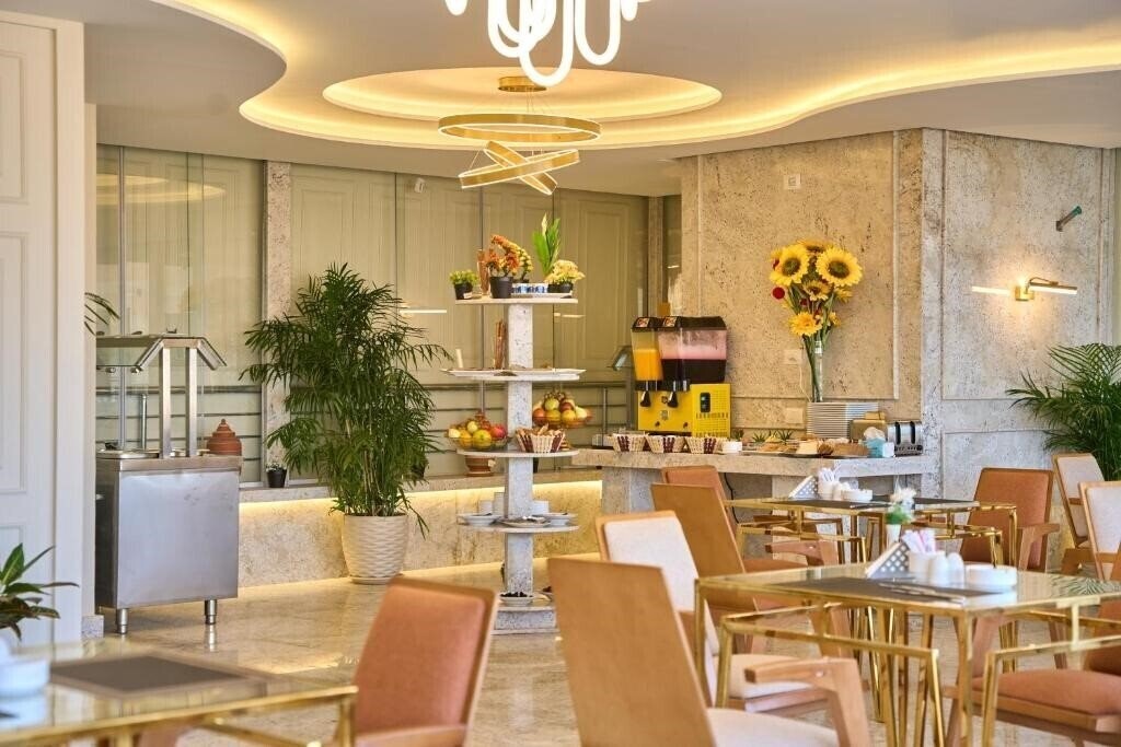 Картинка Pyramids Plateau Hotel 3*