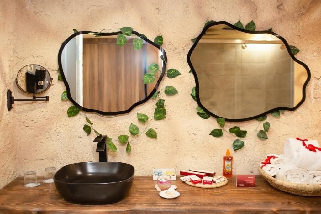 Изображение Caves Beach Resort 5*