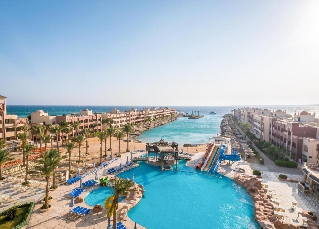 Отель Sunny Days El Palacio Resort & SPA (ex.  Sunny Days Resort & Aqua Park) 4*