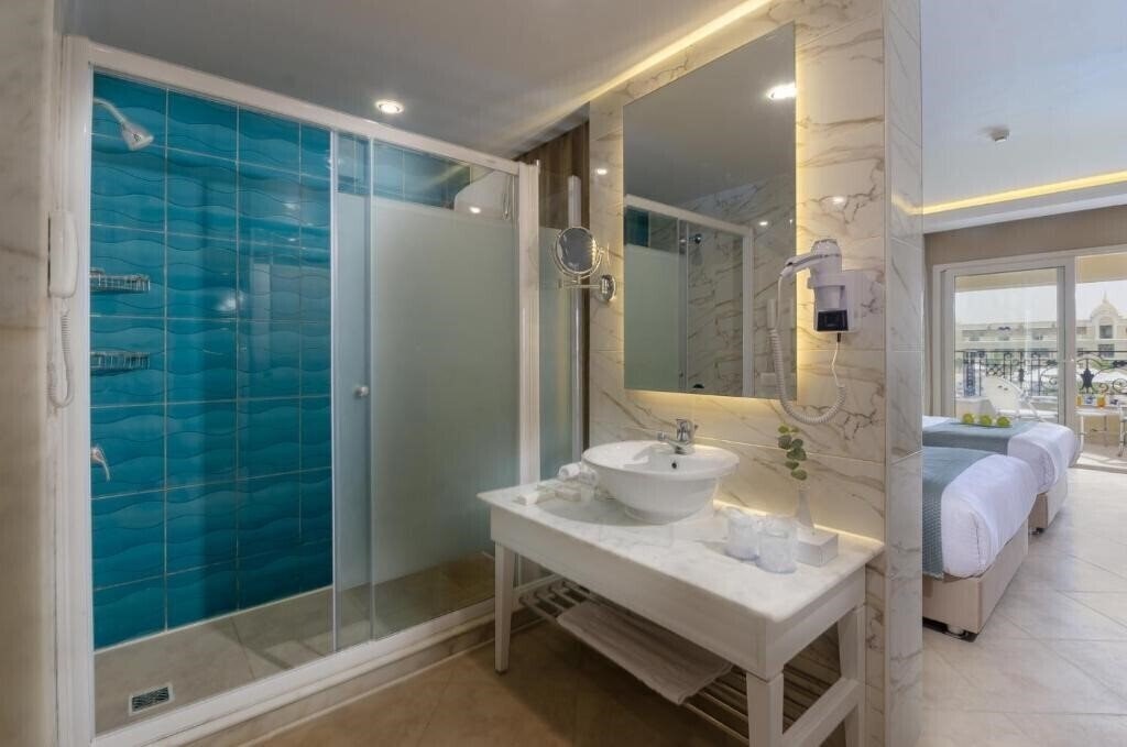 Фотография Titanic Royal Aquapark Hurghada 5*