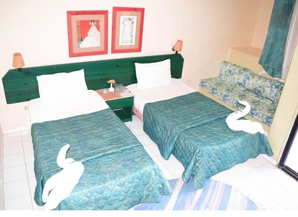 Изображение Jewels La Perla Hotel (ex. La Perla) 3*