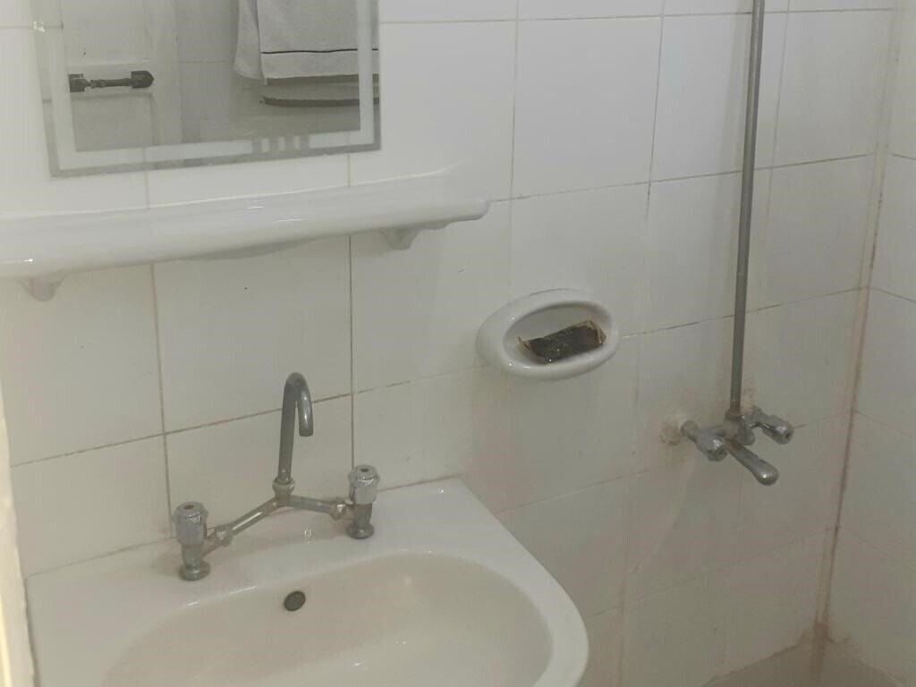 Фотография 4 Seasons Hotel 3*