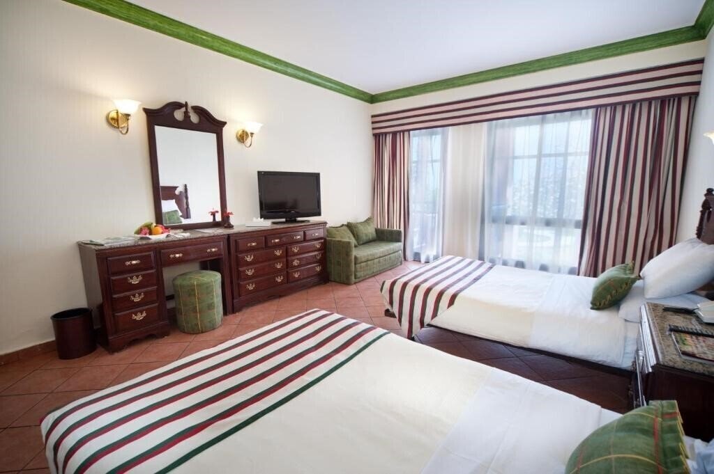 Отель Ali Baba Palace & Aquapark 4*