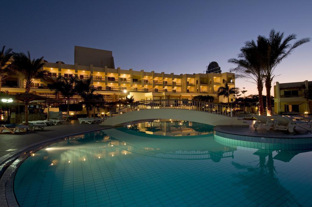 Отель Palm Beach Resort (ex. Palm Beach Eurotel) 4*