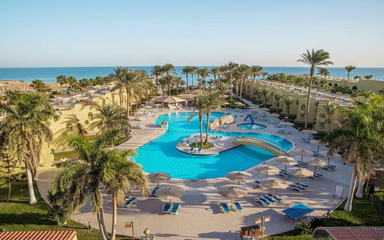 Отель Palm Beach Resort 4*