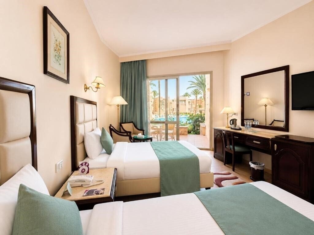 Фото Sea Star Beau Rivage 5*