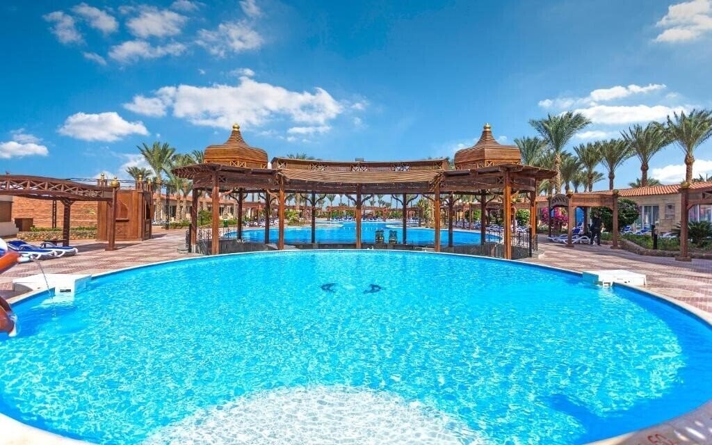 Изображение Le Jardin Aqua Park Resort (ex. Le Jardin Aqua Park Resort by Sunrise, Hawaii Le Jardin Aqua Park Resort, Festival Le Jardin Resort) 4*