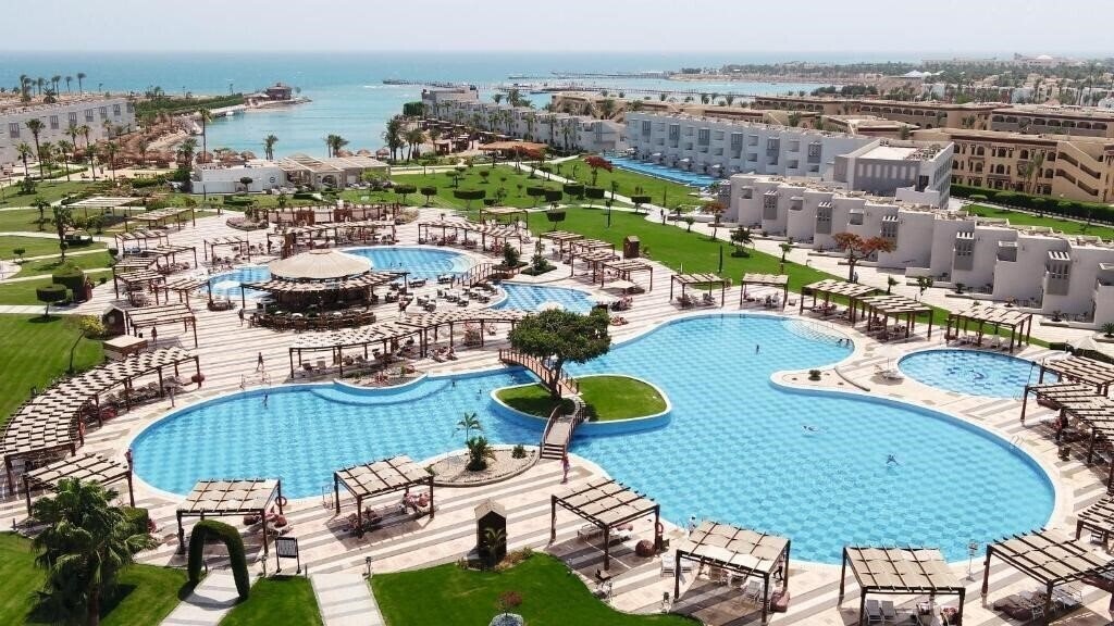 Отель Sunrise Crystal Bay Resort 5*