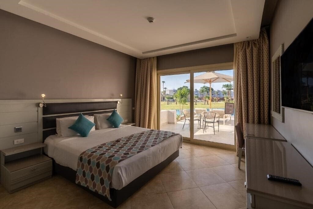 Фото Sunrise Crystal Bay Resort 5*