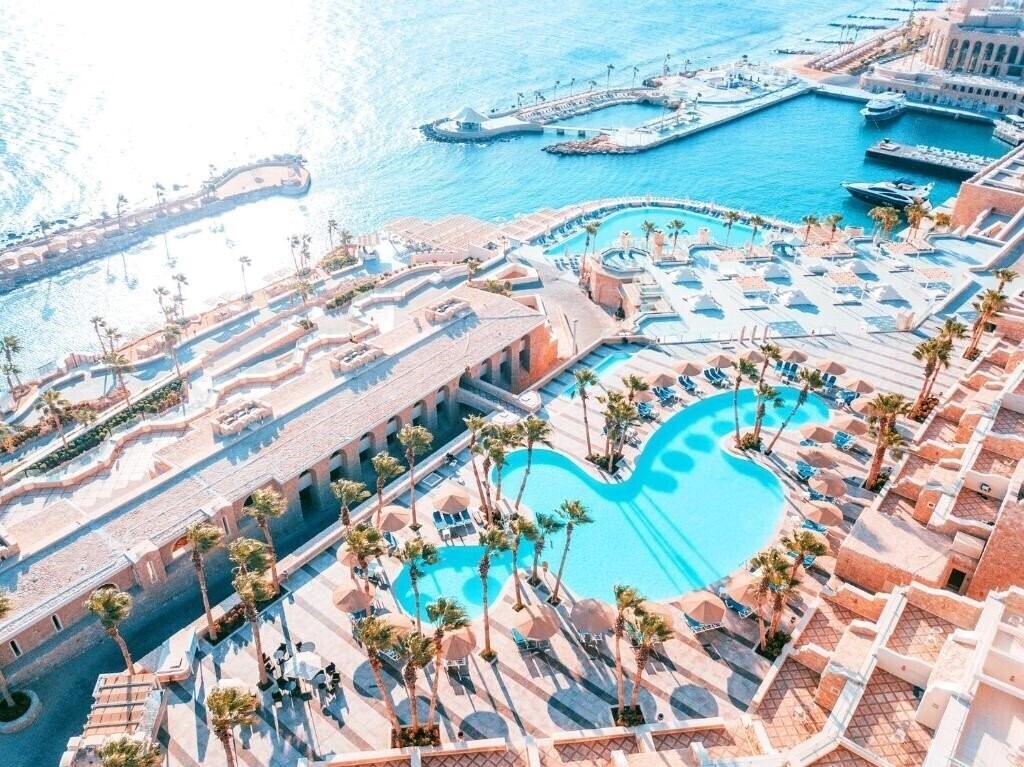 Отель Albatros Citadel Sahl Hasheesh (ex. Citadel Azur Resort) 5*
