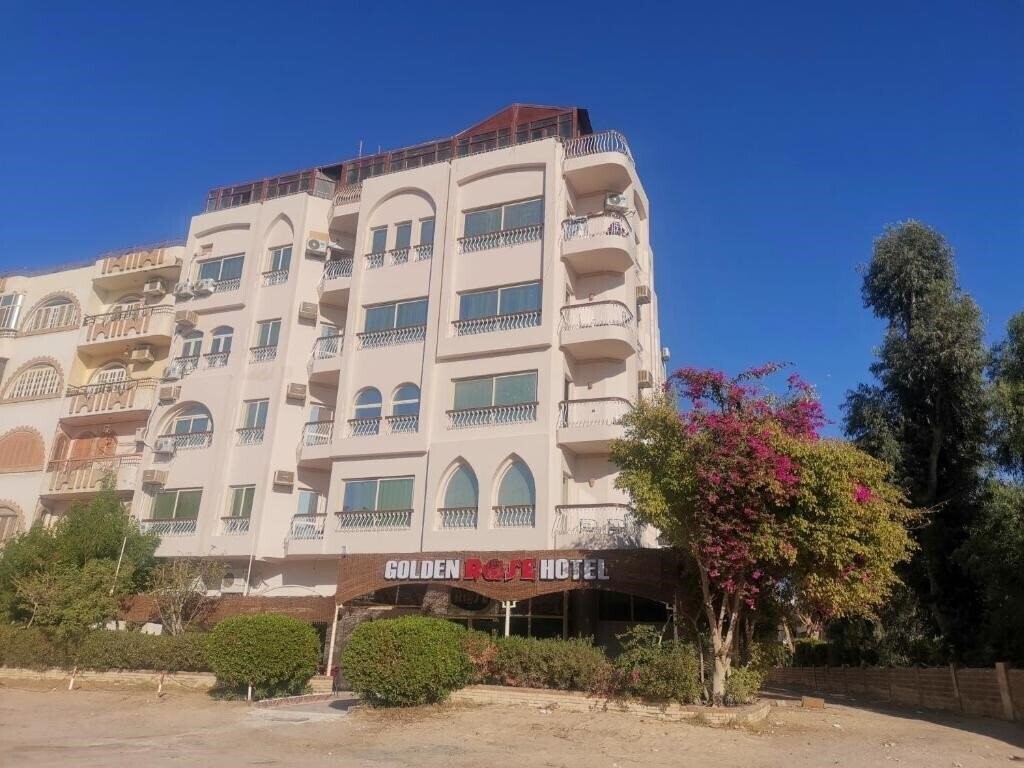 Фото Golden Rose Hotel 3*