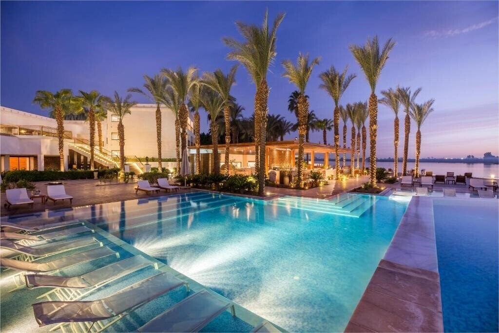 Отель Hilton Luxor Resort & Spa 5*