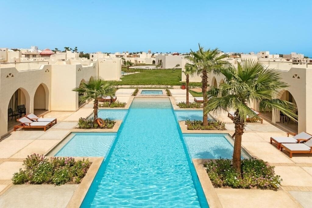 Отель Xanadu Makadi Bay  Deluxe 5*