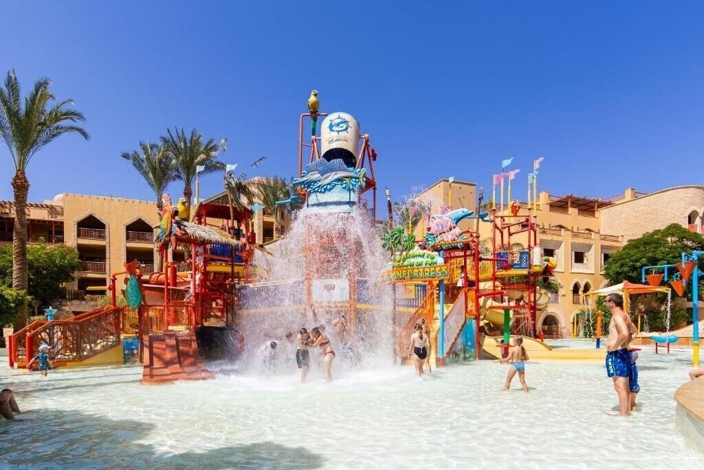 Отель Grand Waterworld Makadi Hotel 5*