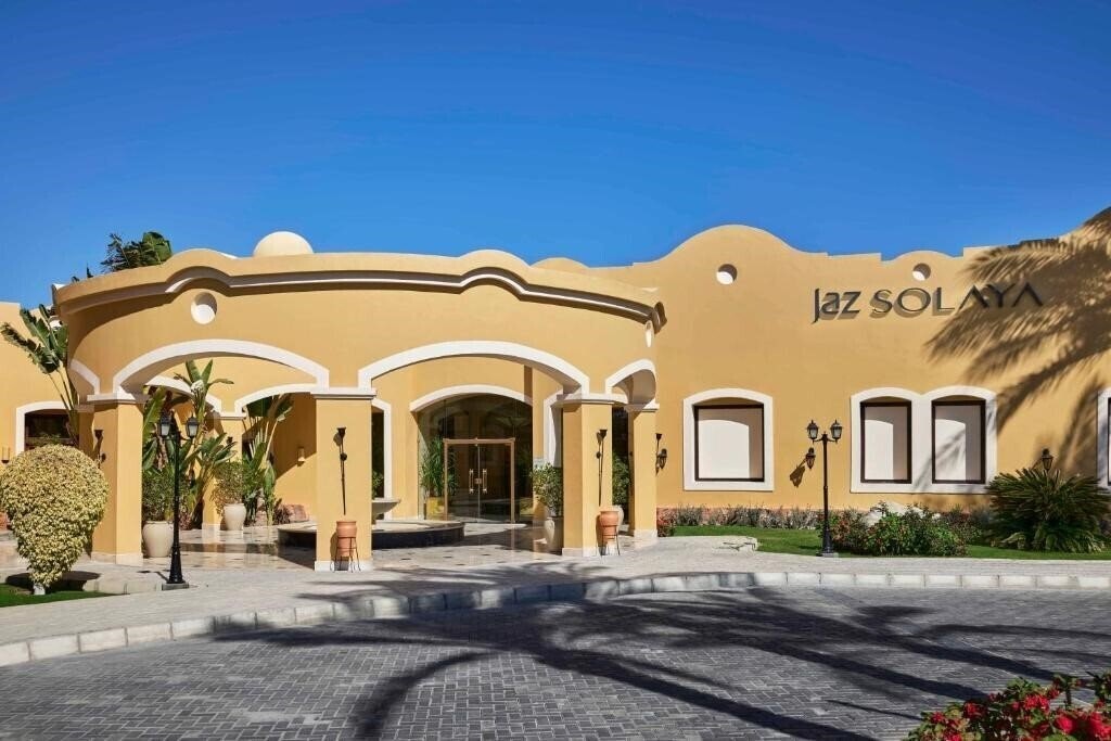 Отель Jaz Solaya Resort 5*
