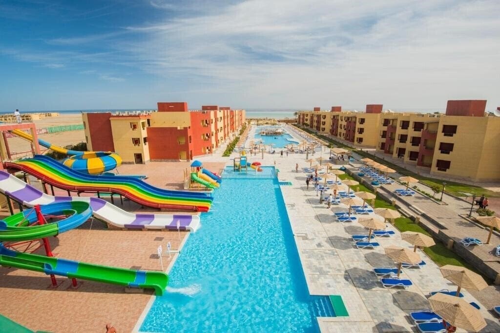 Фотография Casa Mare Resort (ex. Royal Tulip Beach Resort ) 5*