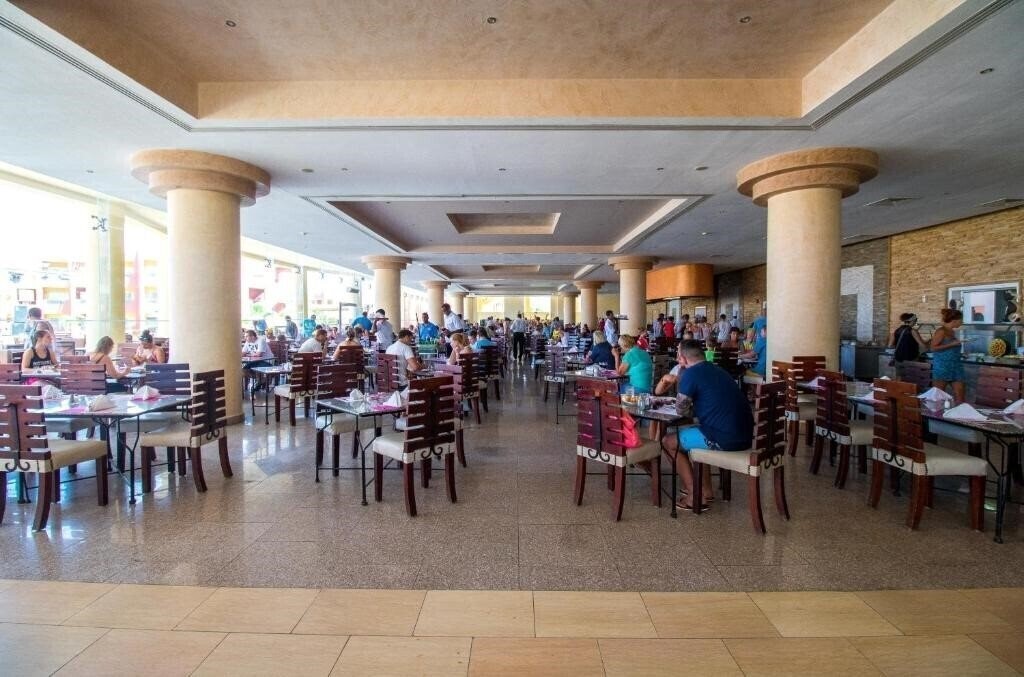 Изображение Casa Mare Resort (ex. Royal Tulip Beach Resort ) 5*