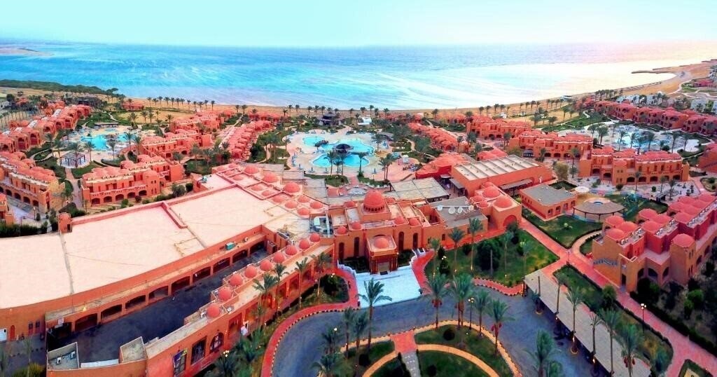 Отель Swisstouches Oriental Resort (ex. Hotelux Oriental Coast Marsa Alam, Sentido Oriental Dream, Swiss Touches Resort & SPA) 5*
