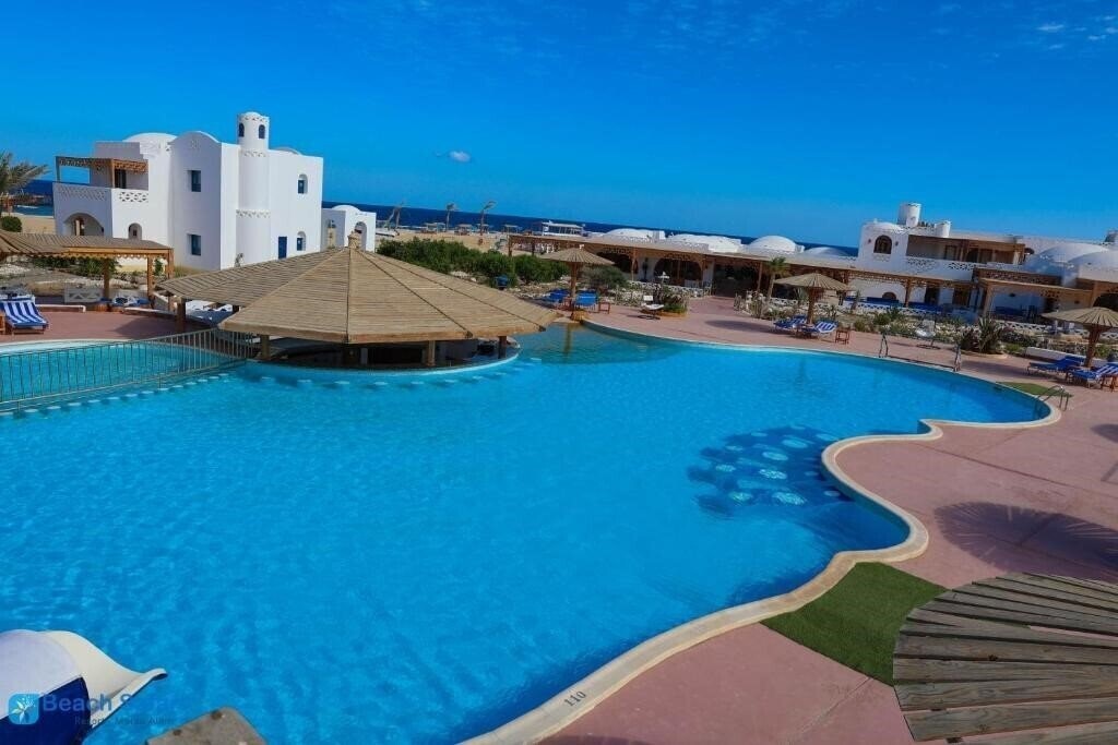 Картинка Beach Safari Nubian Resort 4*