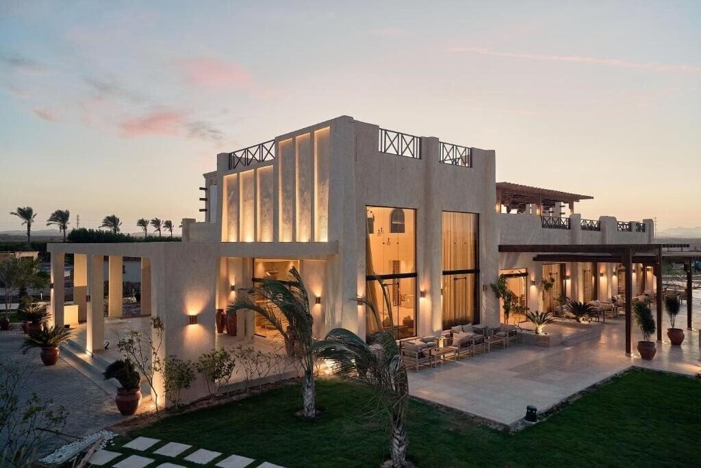 Отель True Beach Resort (ex. Deep Blue Inn, Laguna Beach Resort Marsa Alam, Laguna Beach Nakary Resort) 4*