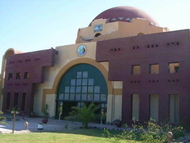 Отель Carnelia Beach Resort 4*