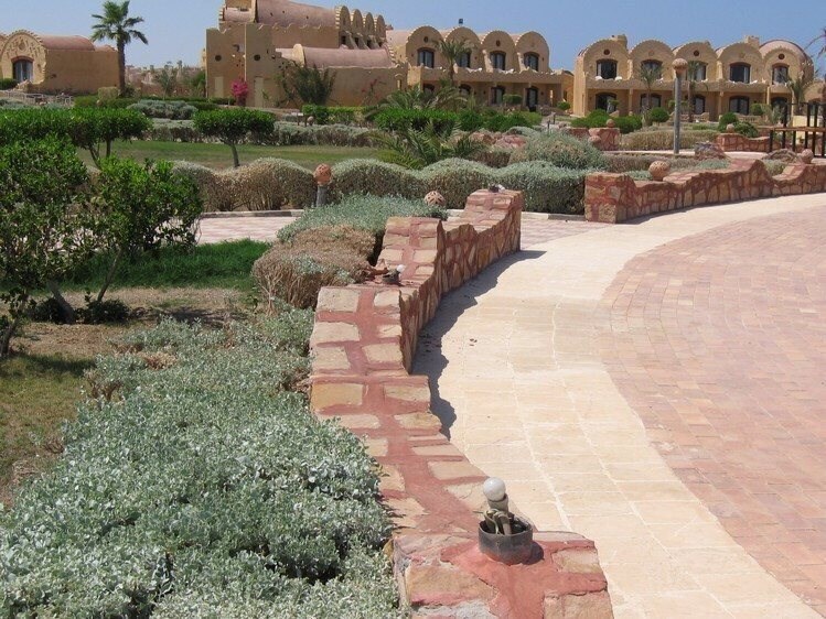 Картинка Carnelia Beach Resort 4*