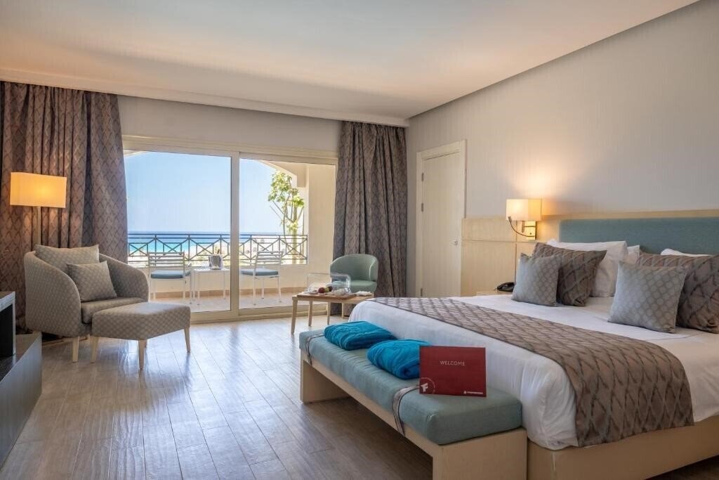 Фото Cleopatra Luxury Resort Sidi Henish 5*