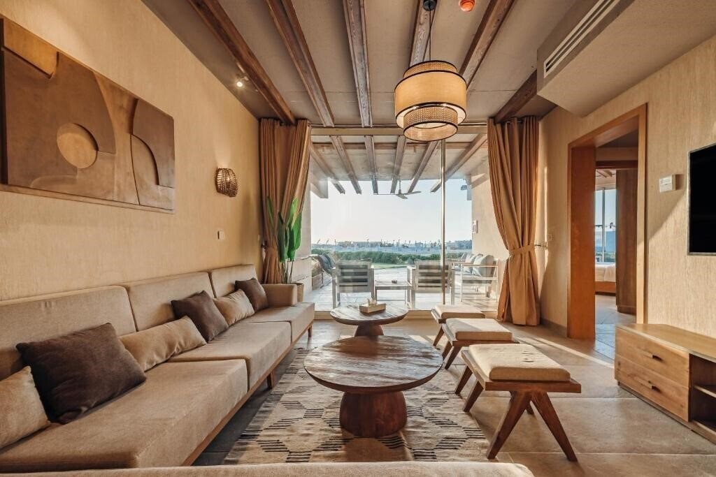 Изображение Azur White Resort 5*