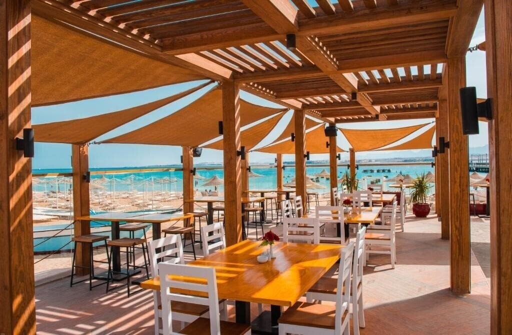 Фотография Pyramisa Beach Resort Sahl Hasheesh (ex. Otium Pyramisa Beach Resort, Lti Pyramisa Beach Resort Sahl Hasheesh) 5*