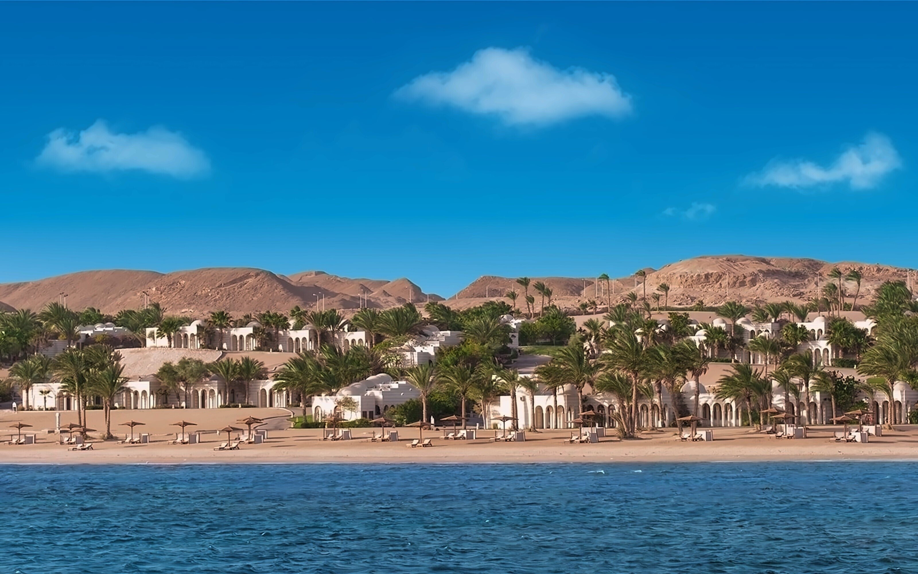 Отель The Oberoi Beach Resort 5*