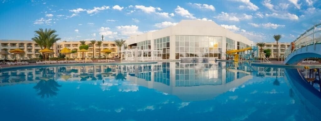 Отель Aurora Oriental Resort Sharm El Sheikh 5*