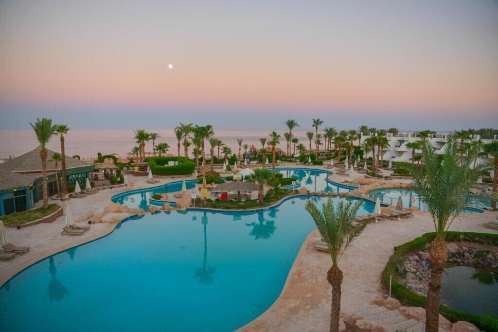 Отель Safir Sharm Waterfalls Resort (ex. Hilton Sharm Waterfalls Resort) 5*