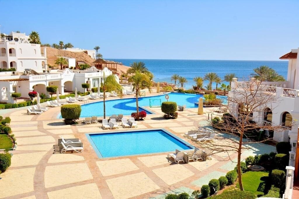 Отель Continental Plaza Beach Resort (ex. Intercontinental Sharm El Sheikh, Continental Plaza Beach Resort & Aqua Park) 4*