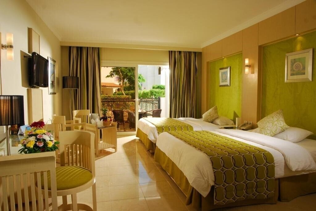 Фото Naama Bay Hotel & Resort (ex. Tropitel Naama Bay, Nama Bay Hotel Resorta) 5*